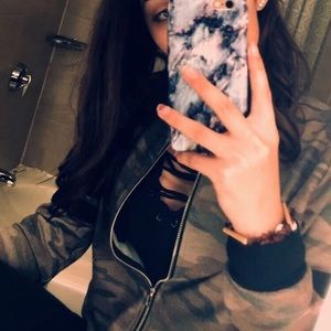 Camo zip up sweatshirt.